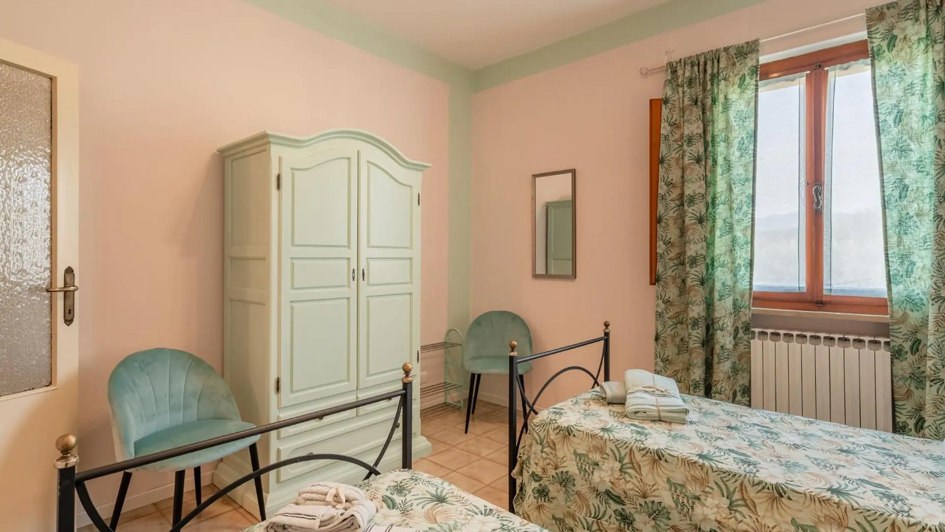 Holiday home Casa Di Nonna Tosca Montecarlo Villa Italy