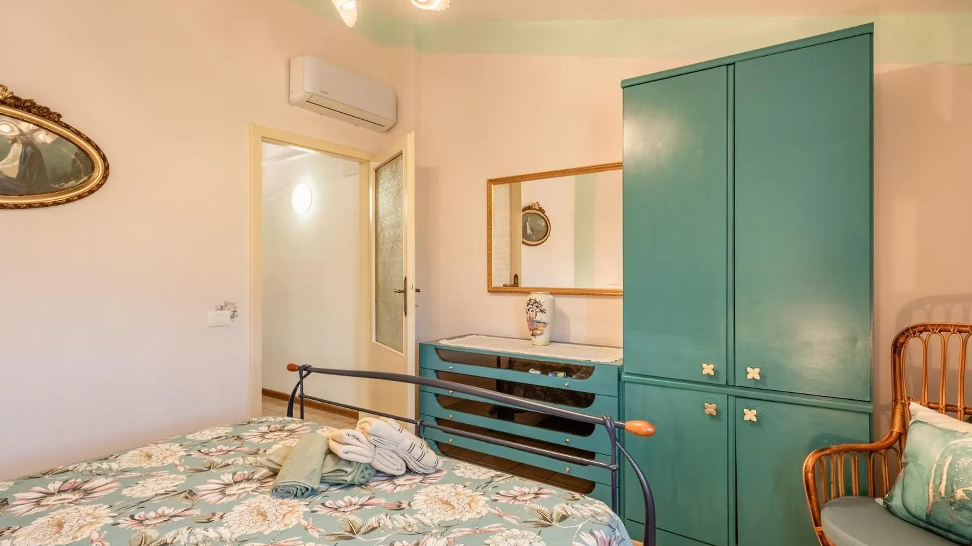Holiday home Casa Di Nonna Tosca Montecarlo Villa
