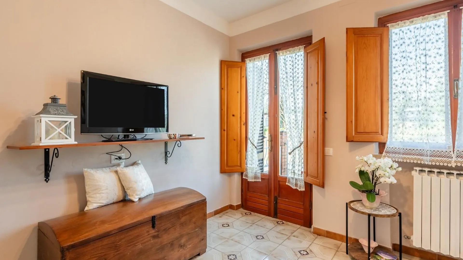 Casa Di Nonna Tosca Montecarlo Villa