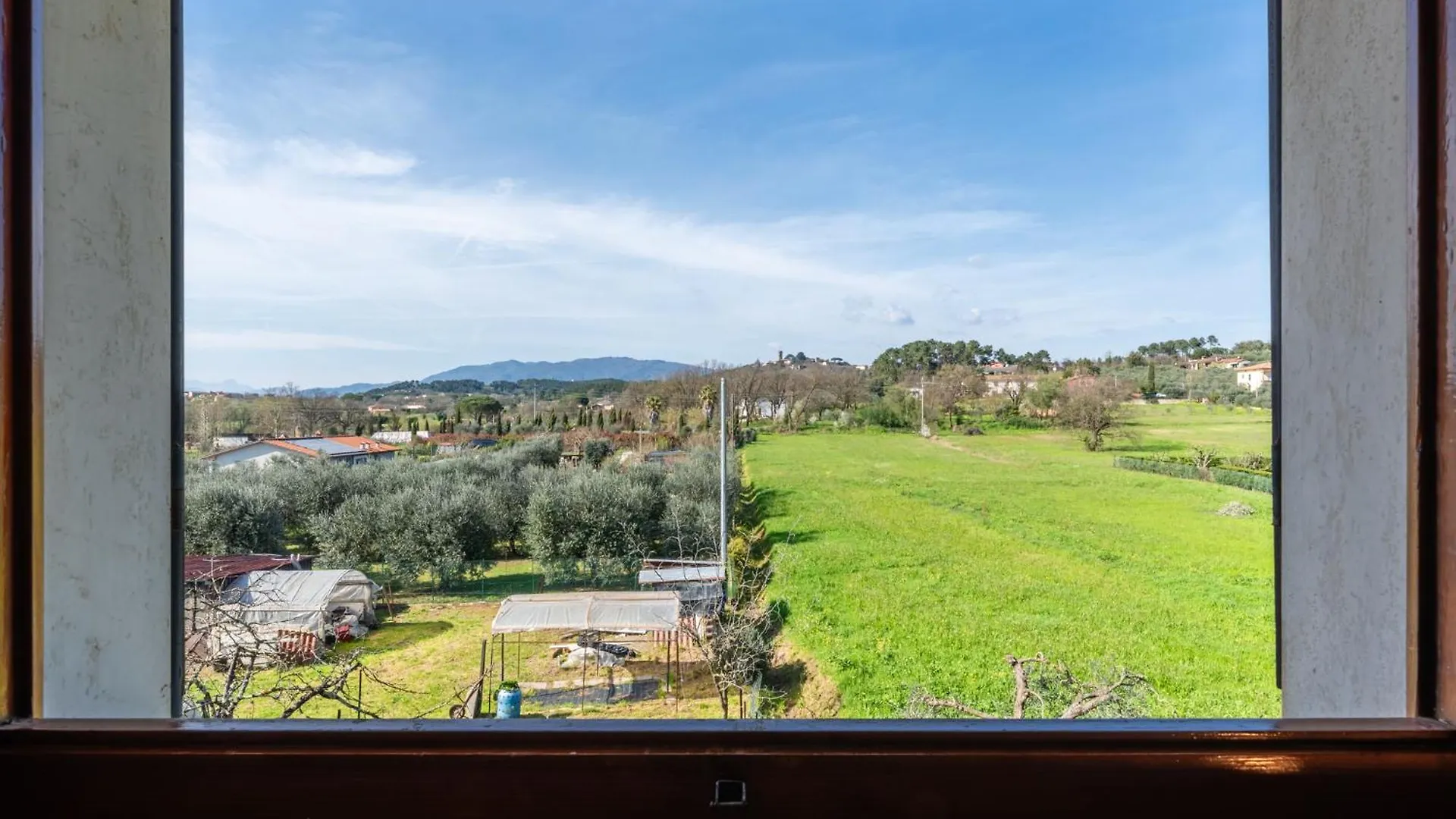 Casa Di Nonna Tosca Montecarlo Βίλα 0*,  Ιταλία